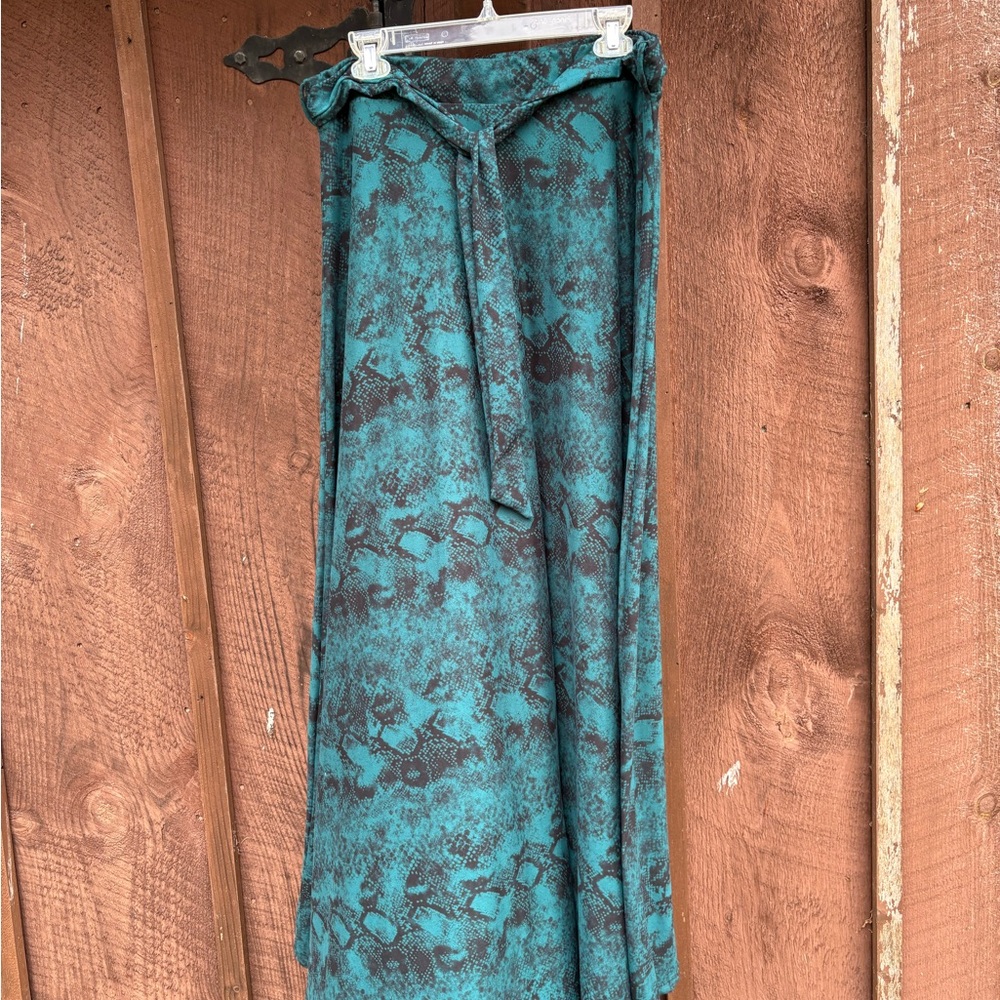 Teal and Black Patterned Maxi Skirt with Belt